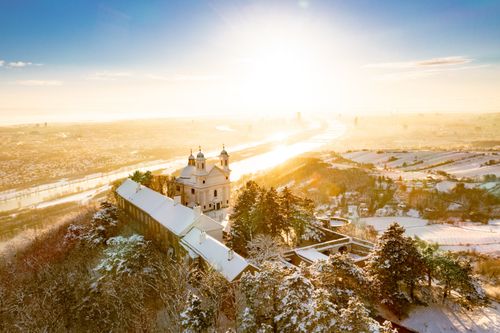 Jahreswechsel auf der Donau: Wien, Budapest und Bratislava mit nickoVISION