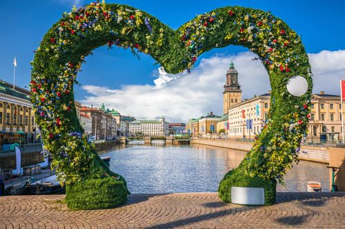 Mittsommerromanze in Schweden