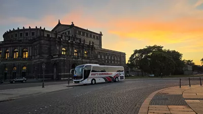 VR 909 – MAN / Lion´s Coach R10 Bild 1